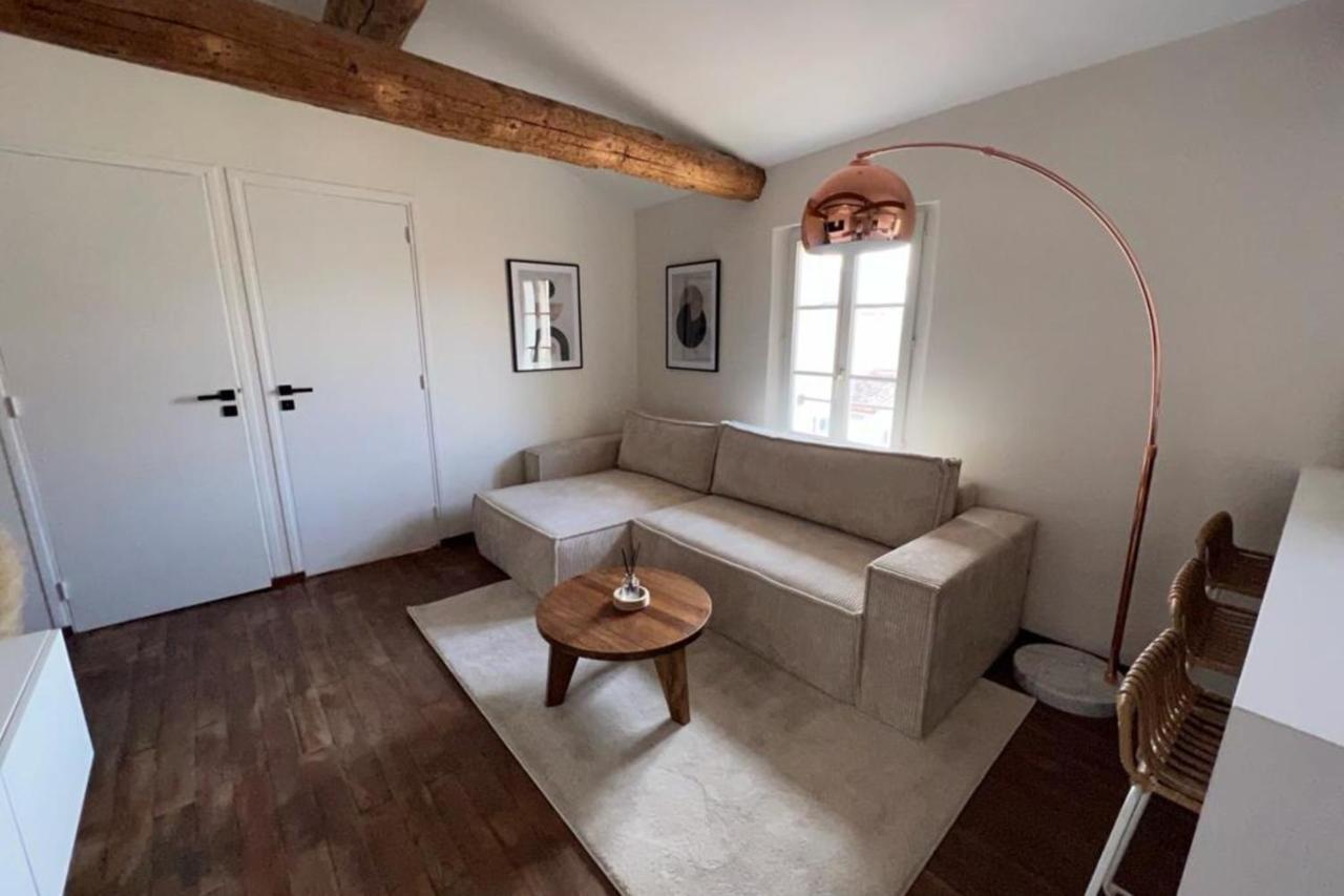 Apartment With Mediterranean Charm In The Heart Of The Provencal Market Антиб Екстериор снимка