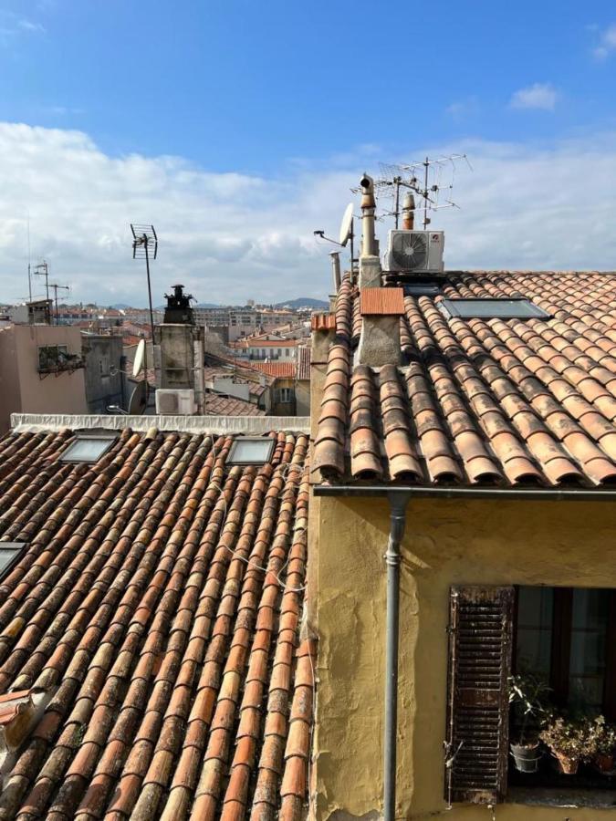 Apartment With Mediterranean Charm In The Heart Of The Provencal Market Антиб Екстериор снимка